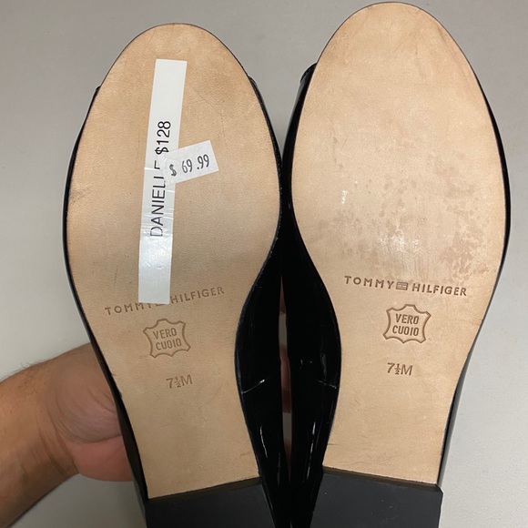 Tommy Hilfiger Open Toe Flats - Picture 3 of 3